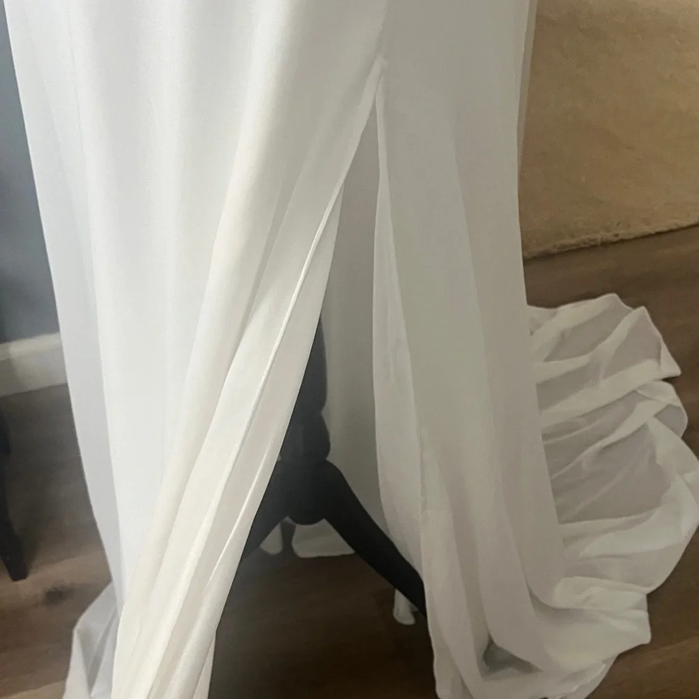 NWOT Elegant White One-Shoulder Gown with mesh sleeve, lined, XXL beautiful! - Picture 4 of 7